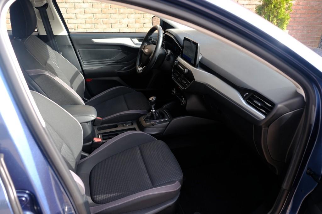 Ford Focus 1.0 EcoBoost 100pk Wagon Trend Edition Business | Navi | App Connect | Climate | Cruise | Keyless | PDC afbeelding 4