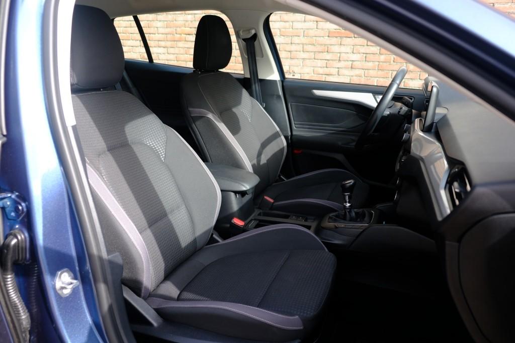 Ford Focus 1.0 EcoBoost 100pk Wagon Trend Edition Business | Navi | App Connect | Climate | Cruise | Keyless | PDC afbeelding 5