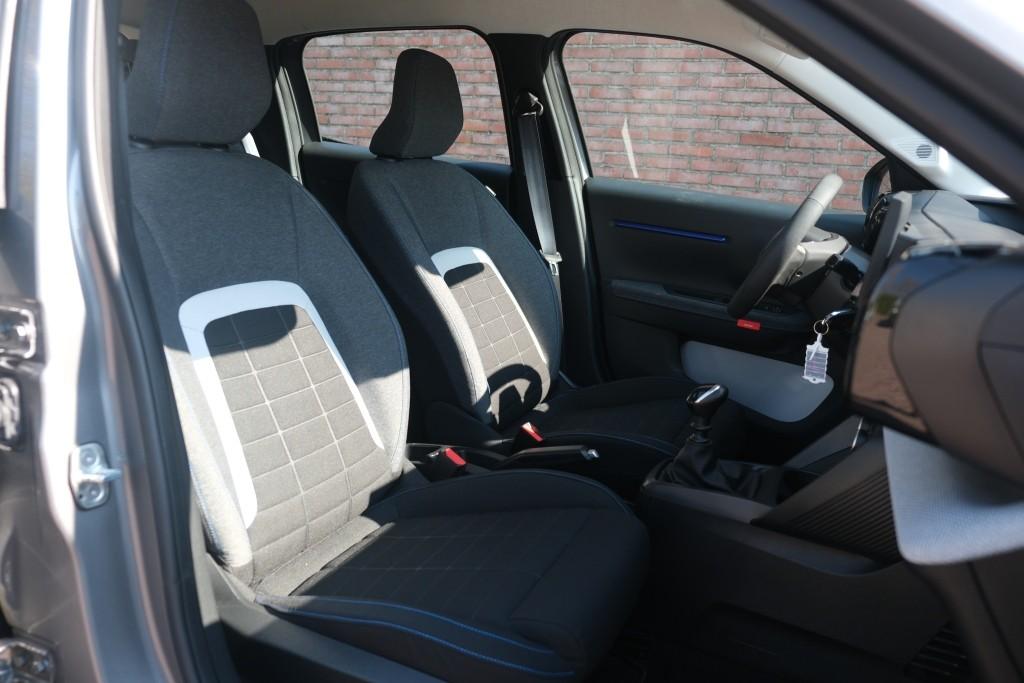 Citroën C3 1.2 Turbo 100pk Plus | App Connect | Airco | Cruise | PDC afbeelding 5