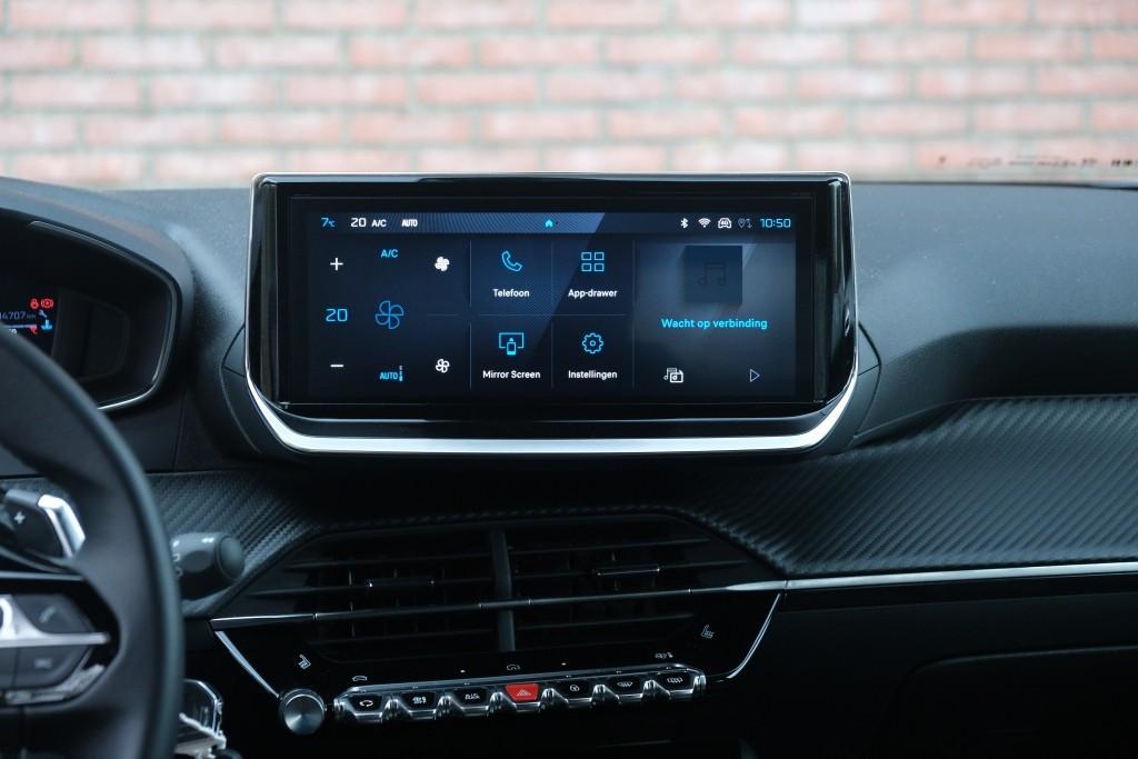 Peugeot 2008 1.2 Hybrid 145pk e-DCS6 Allure | Navi | App Connect | Adaptive Cruise | Camera | Blind Spot | Stoelverwarming | PDC afbeelding 13