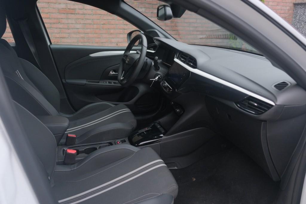 Opel Corsa 1.2 Turbo 100pk EAT8 GS | App Connect | Airco | Cruise | Camera | Blind Spot | PDC afbeelding 4