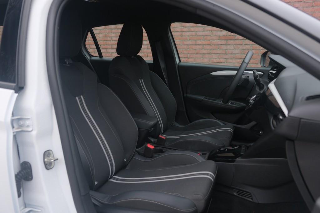 Opel Corsa 1.2 Turbo Hybrid 100pk eDCT6 GS | App Connect | Airco | Cruise | Camera | Blind Spot | PDC afbeelding 6