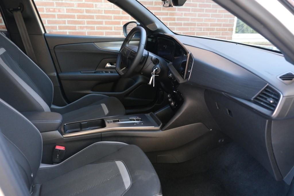 Opel Mokka 1.2 Turbo 130pk EAT8 GS | Nieuw Model ! | App Connect | Climate | Cruise | Camera | PDC afbeelding 3