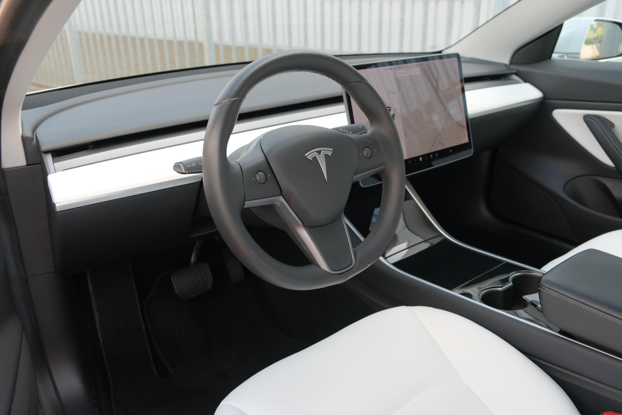 Tesla Model 3 Long Range AWD 75 kWh | Navi | Auto Pilot | Panoramadak | Stoelverwarming afbeelding 12