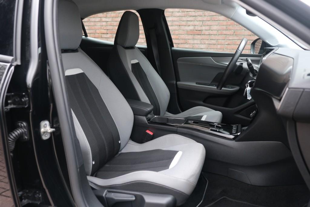 Opel Mokka 1.2 Turbo 130pk EAT8 Elegance | Navi | App Connect | Climate | Cruise | Camera | PDC afbeelding 6