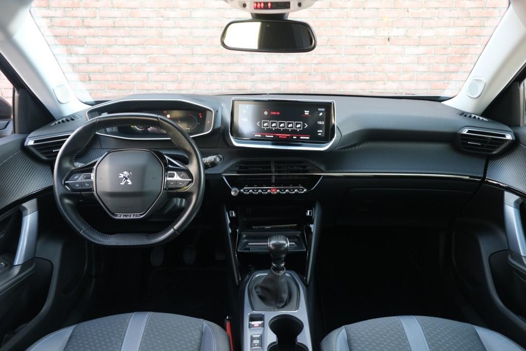 Peugeot 2008 1.2 PureTech 130pk Allure | Navi | App Connect | Climate | Cruise | Camera | Keyless | Trekhaak afbeelding 7
