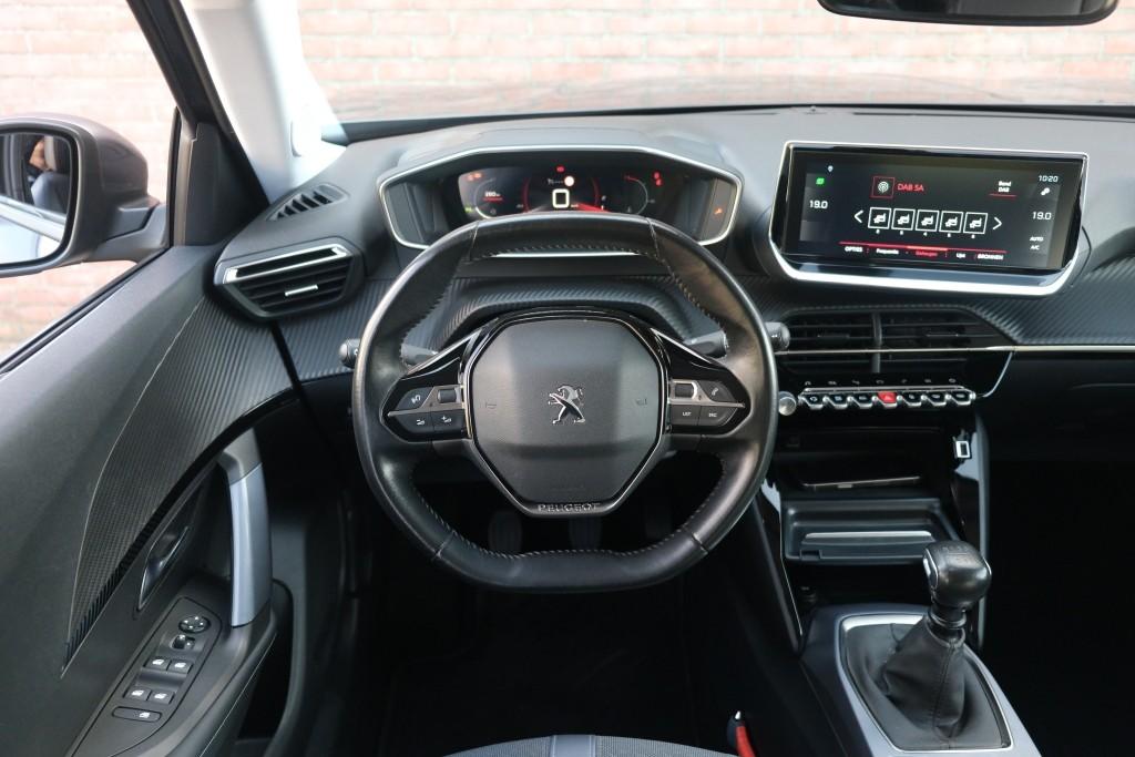 Peugeot 2008 1.2 PureTech 130pk Allure | Navi | App Connect | Climate | Cruise | Camera | Keyless | Trekhaak afbeelding 14