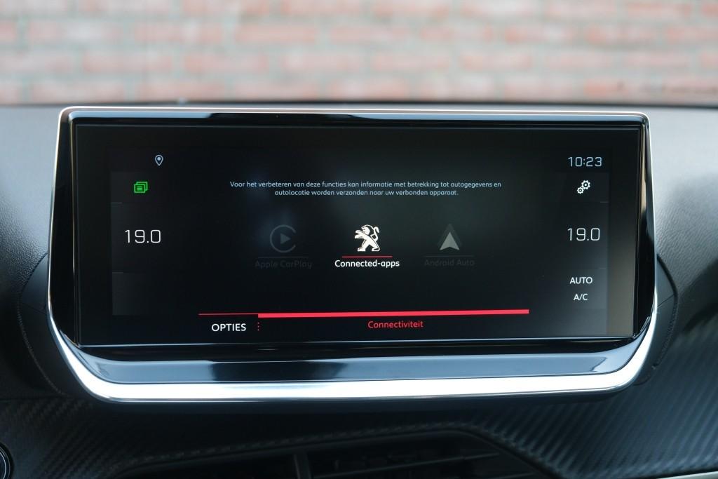 Peugeot 2008 1.2 PureTech 130pk Allure | Navi | App Connect | Climate | Cruise | Camera | Keyless | Trekhaak afbeelding 19