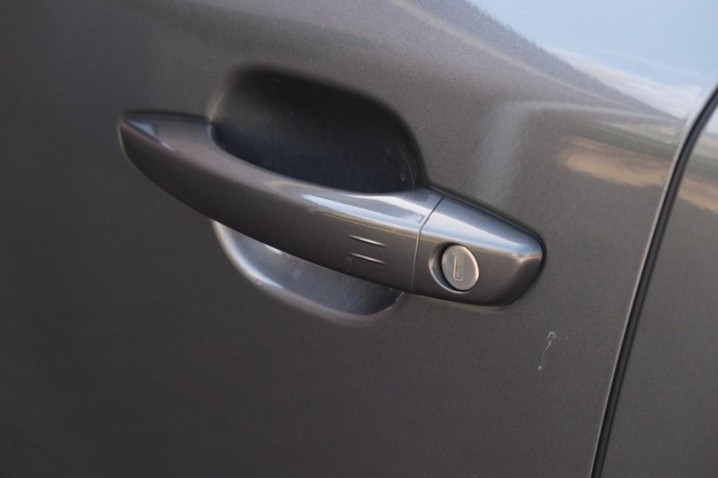 Peugeot 2008 1.2 PureTech 130pk Allure | Navi | App Connect | Climate | Cruise | Camera | Keyless | Trekhaak afbeelding 26