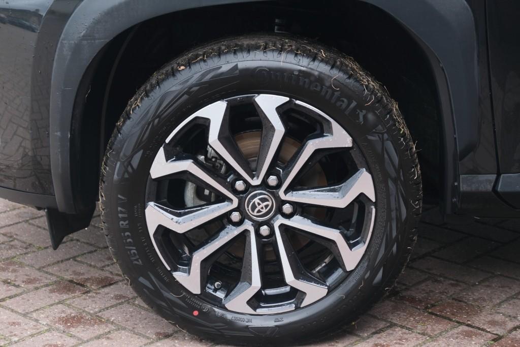 Toyota Yaris Cross 1.5 Hybrid 116pk CVT Dynamic | App Connect | Adaptive Cruise | Camera | Keyless | Navi | PDC afbeelding 30