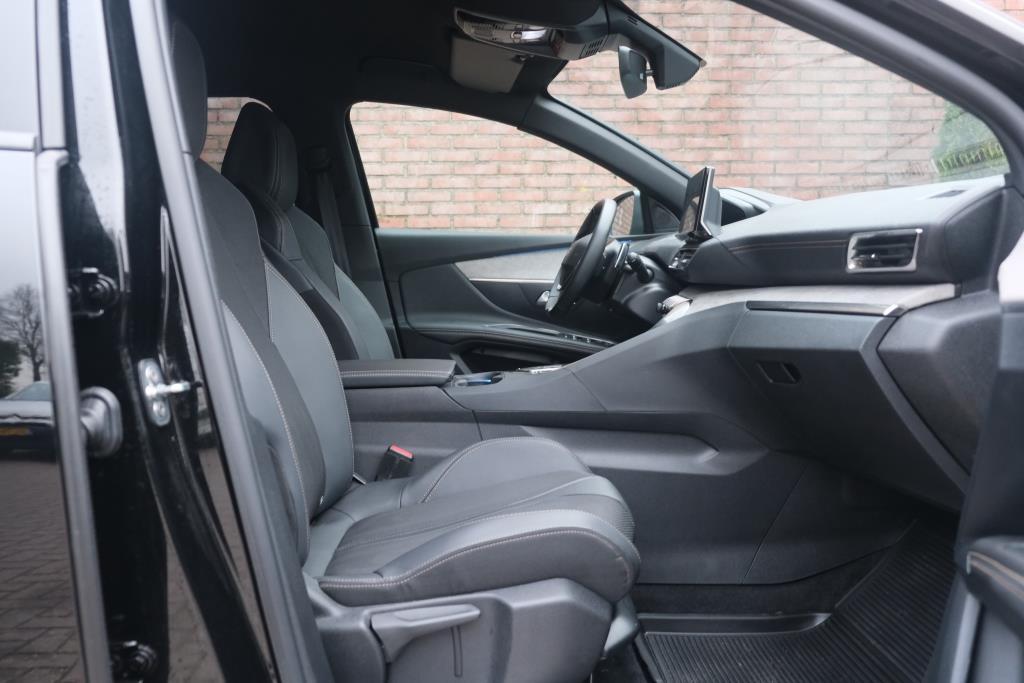 Peugeot 3008 1.2 PureTech 130pk EAT8 GT | Black Pack | Navi | Adaptive Cruise | Keyless | Camera | Elektrische Achterklep afbeelding 6
