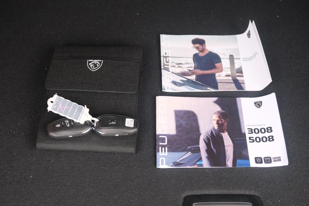 Peugeot 3008 1.2 PureTech 130pk EAT8 GT | Black Pack | Navi | Adaptive Cruise | Keyless | Camera | Elektrische Achterklep afbeelding 34