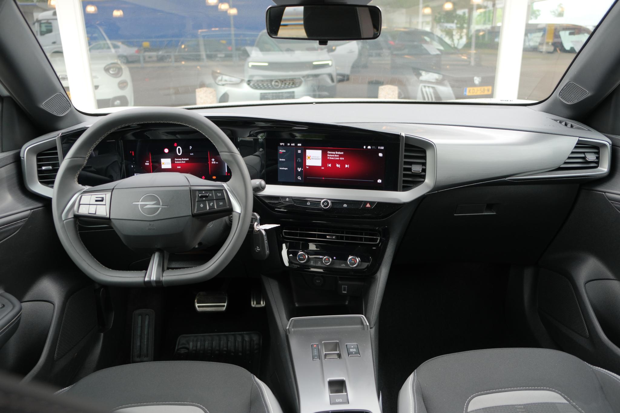 Opel Mokka 1.2 Turbo 130pk EAT8 GS | Nieuw Model ! | App Connect | Climate | Cruise | Camera | PDC afbeelding 2
