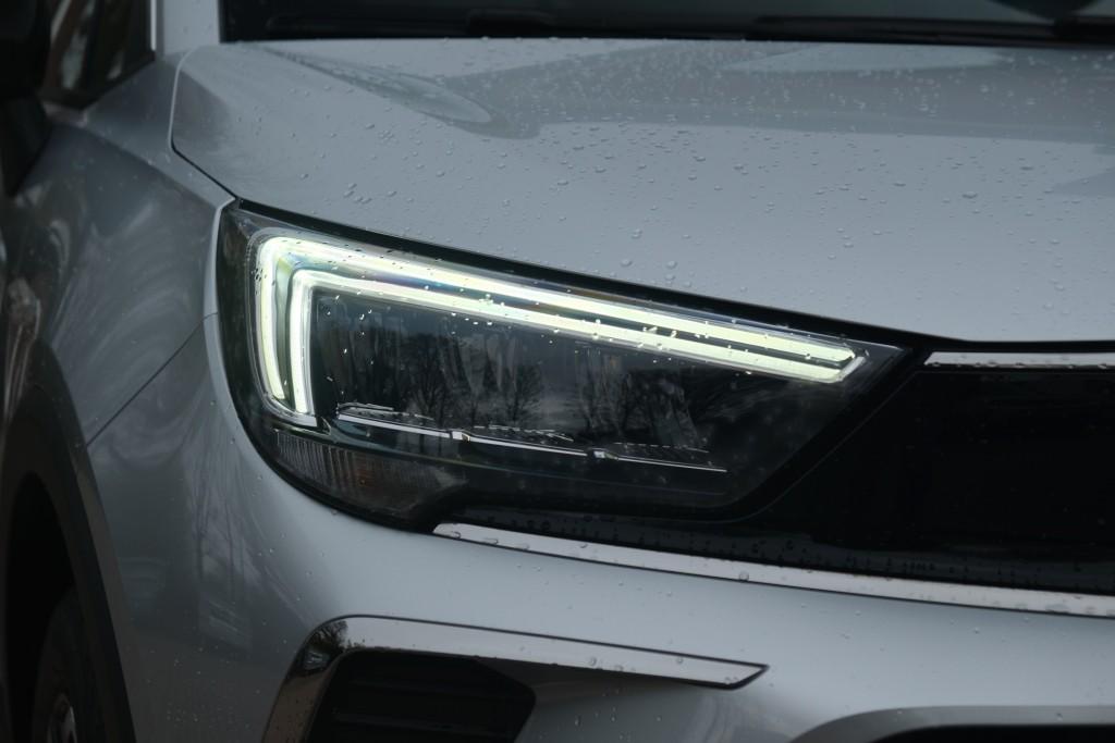 Opel Crossland 1.2 Turbo 110pk Elegance | Navi | App Connect | Climate | Cruise | Camera | PDC afbeelding 2