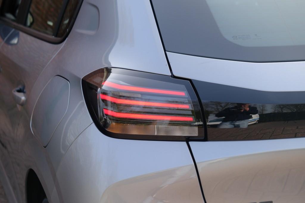 Peugeot 208 1.2 PureTech 100pk Style | App Connect | Climate | Cruise | DAB | PDC afbeelding 26