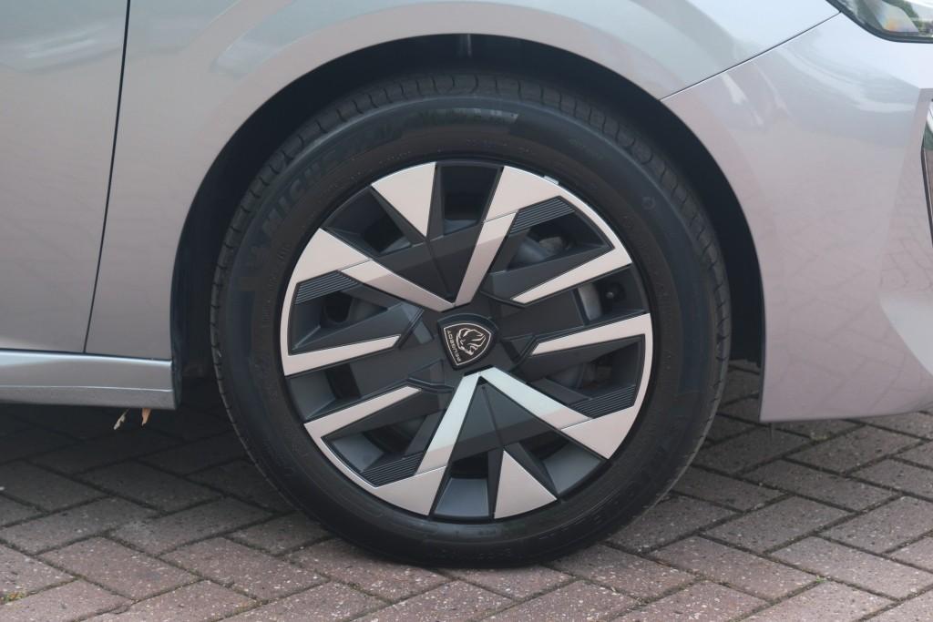Peugeot 208 1.2 PureTech 100pk Style | App Connect | Climate | Cruise | DAB | PDC afbeelding 24