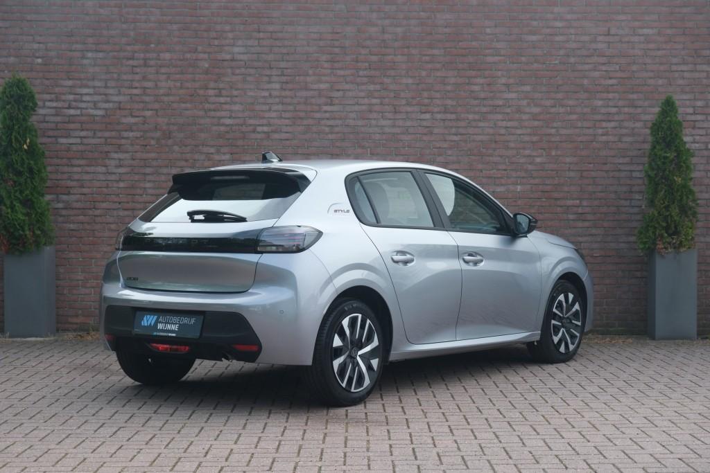 Peugeot 208 1.2 PureTech 100pk Style | App Connect | Climate | Cruise | DAB | PDC afbeelding 26