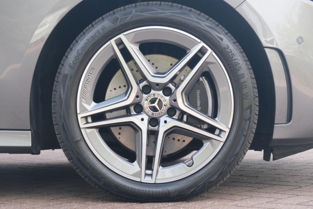 Mercedes-Benz B-Klasse 250 e 218pk 8G-DCT Business Solution AMG Limited | Navi | App Connect | Climate | Cruise | Camera | Alcantara afbeelding 27