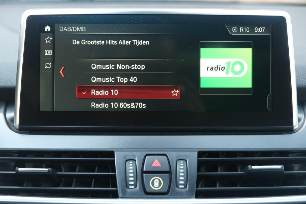 BMW 2 Serie 225xe iPerformance Active Tourer High Executive | SOH 87% | Navi | App Connect | Panoramadak | Keyless | Harman Kardon | Elektrische Achterklep | Camera afbeelding 20