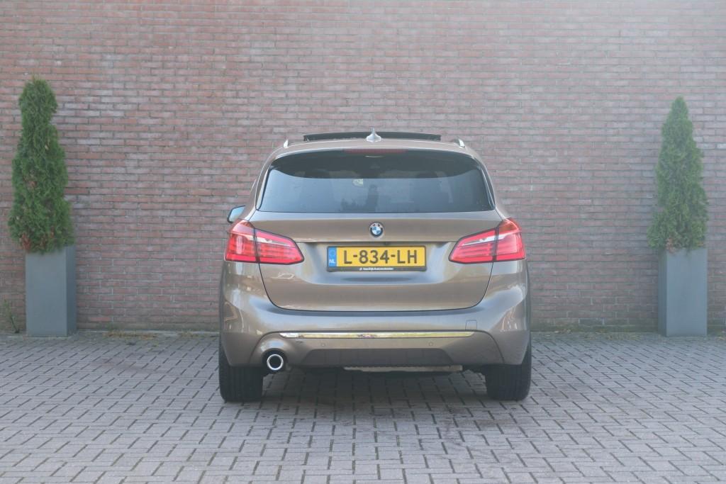 BMW 2 Serie 225xe iPerformance Active Tourer High Executive | SOH 87% | Navi | App Connect | Panoramadak | Keyless | Harman Kardon | Elektrische Achterklep | Camera afbeelding 38