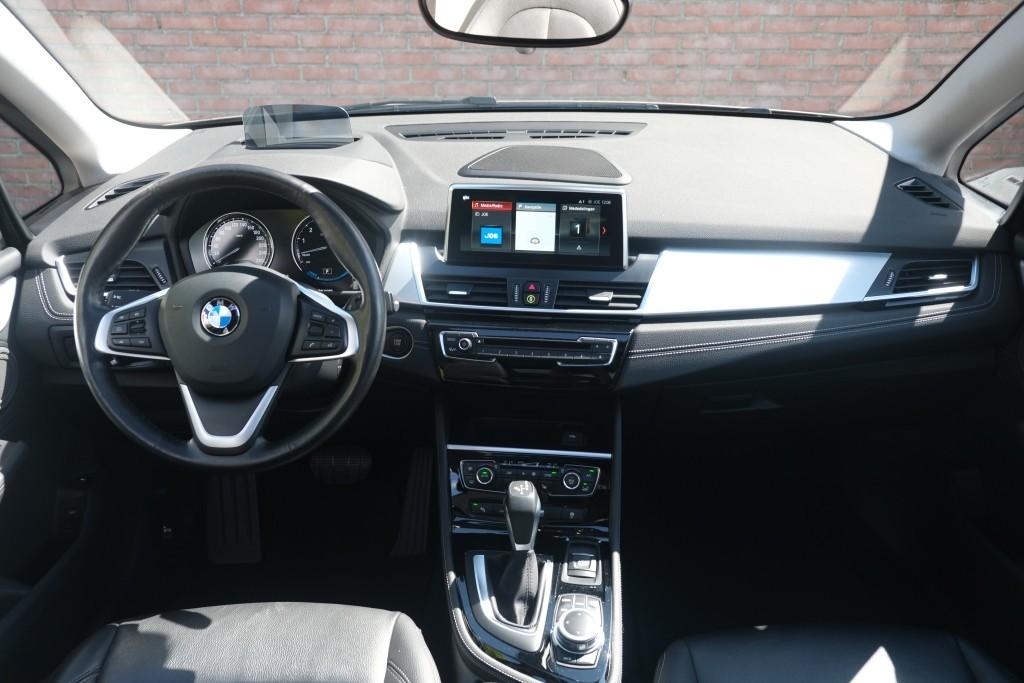 BMW 2 Serie 225xe iPerformance Active Tourer High Executive | SOH 87% | Navi | App Connect | Panoramadak | Keyless | Harman Kardon | Elektrische Achterklep | Camera afbeelding 7