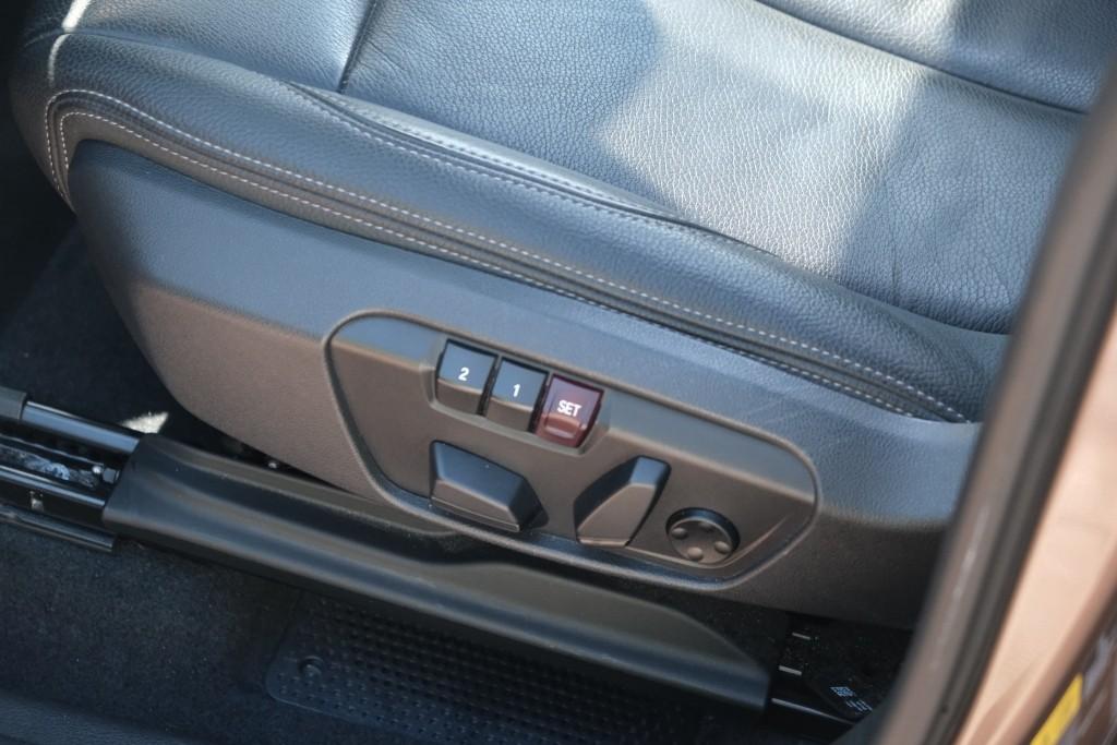 BMW 2 Serie 225xe iPerformance Active Tourer High Executive | SOH 87% | Navi | App Connect | Panoramadak | Keyless | Harman Kardon | Elektrische Achterklep | Camera afbeelding 28