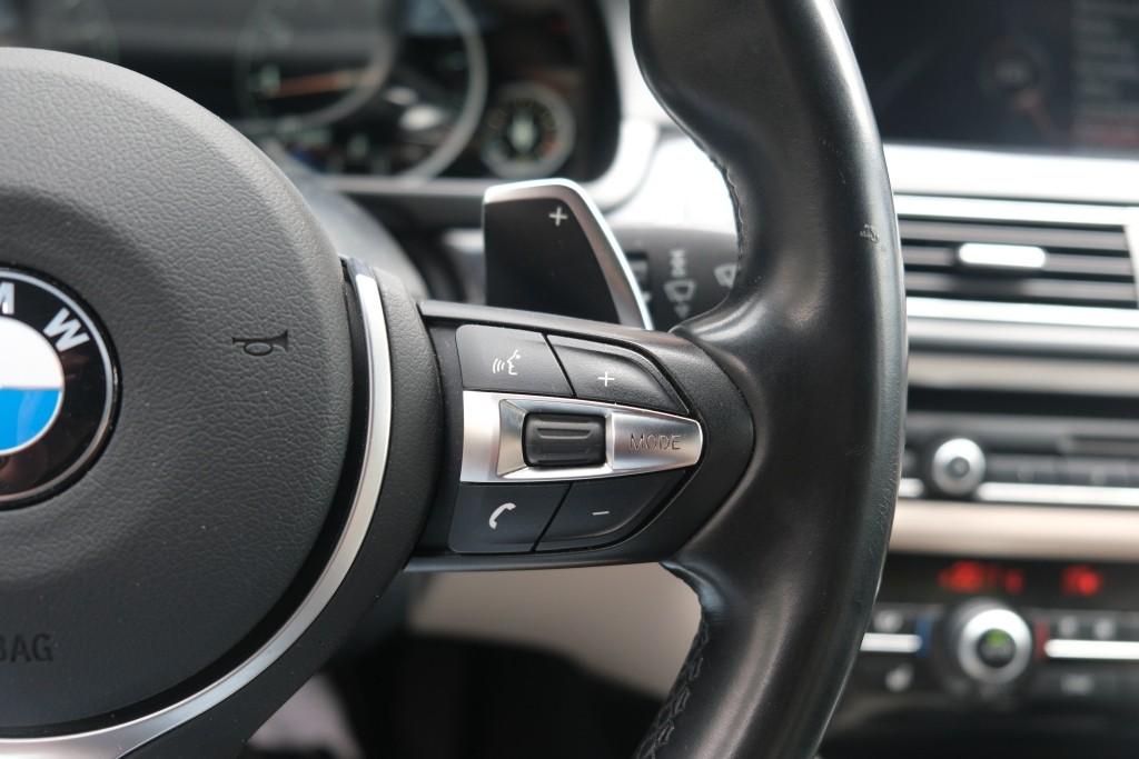 BMW 5 Serie 520i 184pk Aut. Touring M Sport Edition | Navi | Head-Up Display | Leder | Camera | Xenon | Memory | Stoelverwarming | Trekhaak afbeelding 11