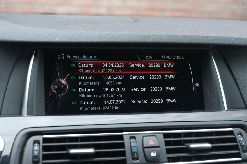 BMW 5 Serie 520i 184pk Aut. Touring M Sport Edition | Navi | Head-Up Display | Leder | Camera | Xenon | Memory | Stoelverwarming | Trekhaak afbeelding 22