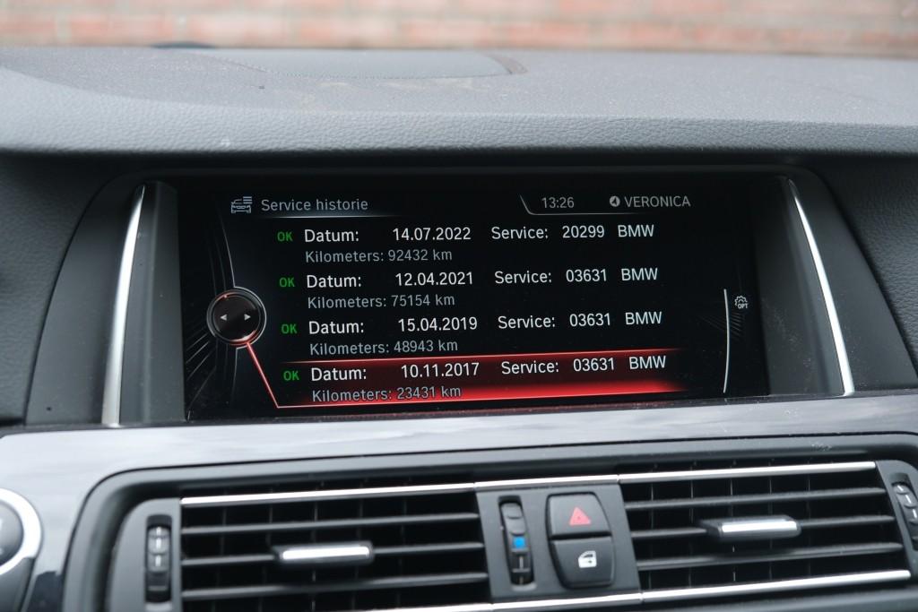 BMW 5 Serie 520i 184pk Aut. Touring M Sport Edition | Navi | Head-Up Display | Leder | Camera | Xenon | Memory | Stoelverwarming | Trekhaak afbeelding 23