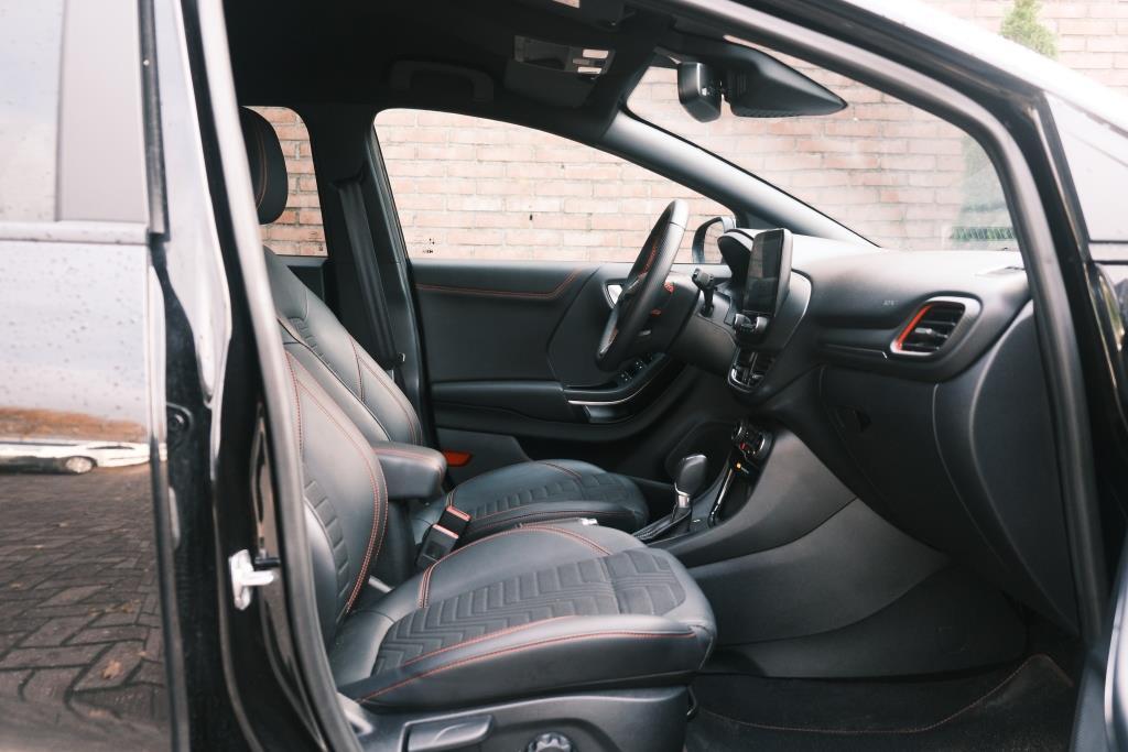 Ford Puma 1.0 EcoBoost Hybrid 155pk Aut. ST-Line X | Navi | App Connect | Adaptive Cruise | Full LED | B&O Audio | Camera | Winter Pakket afbeelding 4