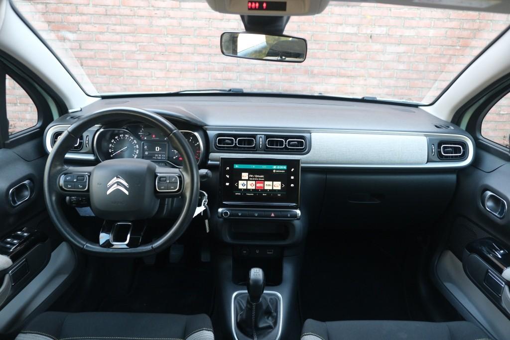 Citroën C3 1.2 PureTech 82pk Shine | Navi | App Connect | Climate | Cruise | Panoramadak | PDC afbeelding 7