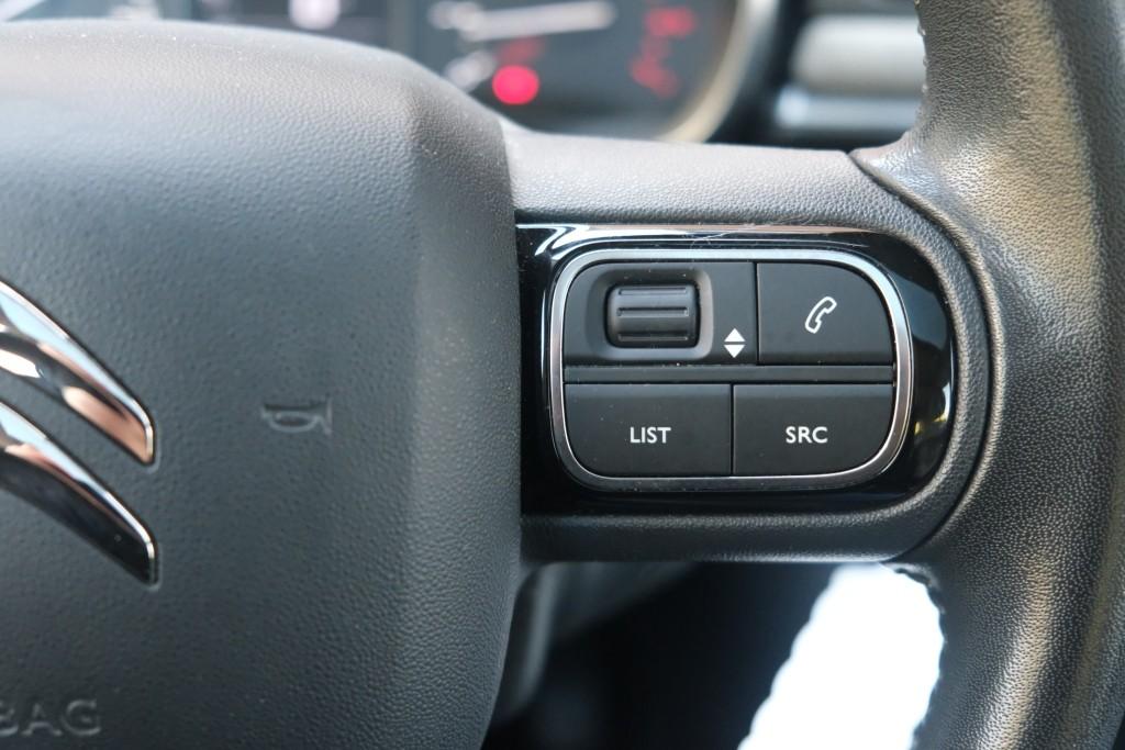 Citroën C3 1.2 PureTech 82pk Shine | Navi | App Connect | Climate | Cruise | Panoramadak | PDC afbeelding 10