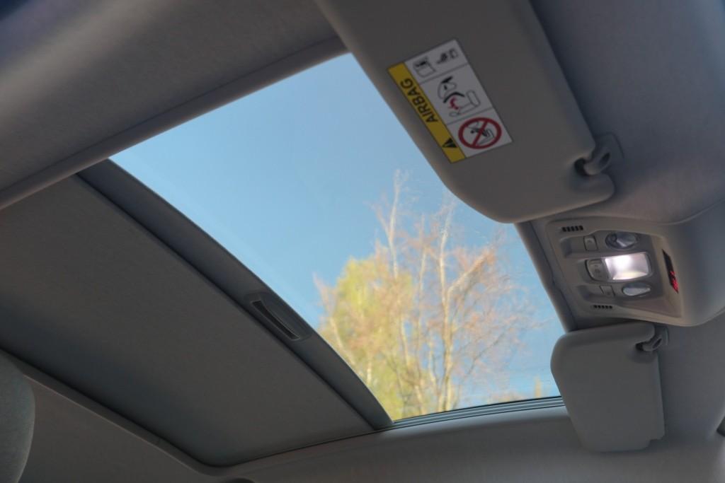 Citroën C3 1.2 PureTech 82pk Shine | Navi | App Connect | Climate | Cruise | Panoramadak | PDC afbeelding 15