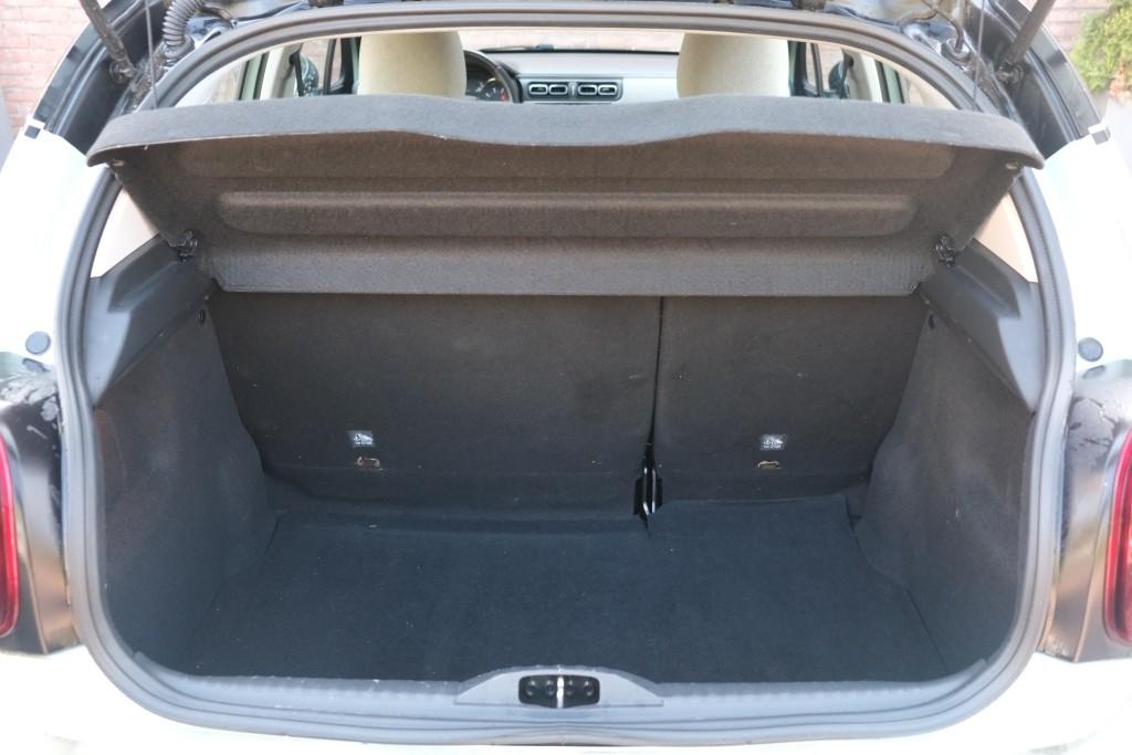 Citroën C3 1.2 PureTech 82pk Shine | Navi | App Connect | Climate | Cruise | Panoramadak | PDC afbeelding 30