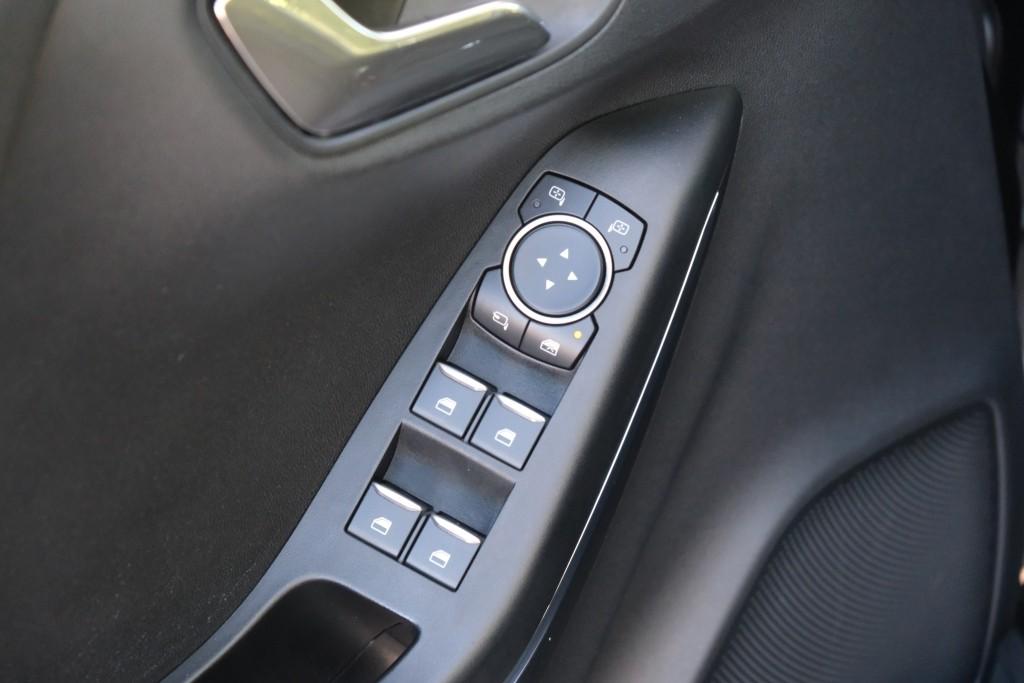 Ford Puma 1.0 EcoBoost Hybrid 125pk ST-Line | Navi | App Connect | Climate | Adaptive Cruise | Camera | Blind Spot | Winter Pakket afbeelding 26