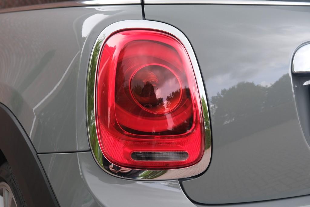 MINI Cooper S 192pk Chili Serious Business | JCW Pakket | Panoramadak | Keyless | Camera | Harman/kardon | Winter Pakket afbeelding 29