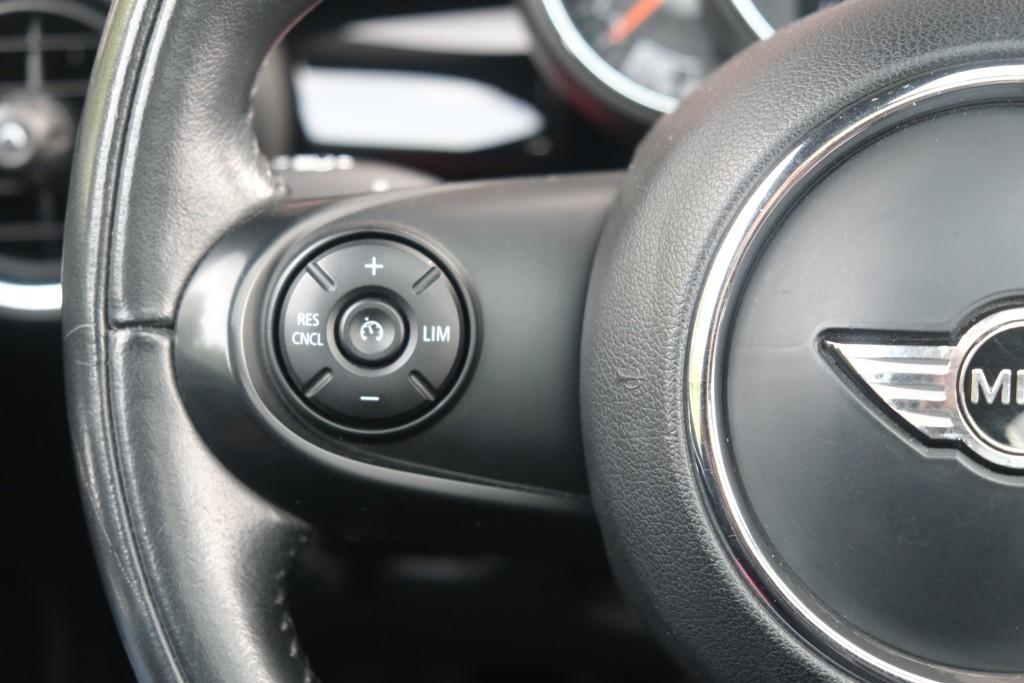 MINI Cooper S 192pk Chili Serious Business | JCW Pakket | Panoramadak | Keyless | Camera | Harman/kardon | Winter Pakket afbeelding 14