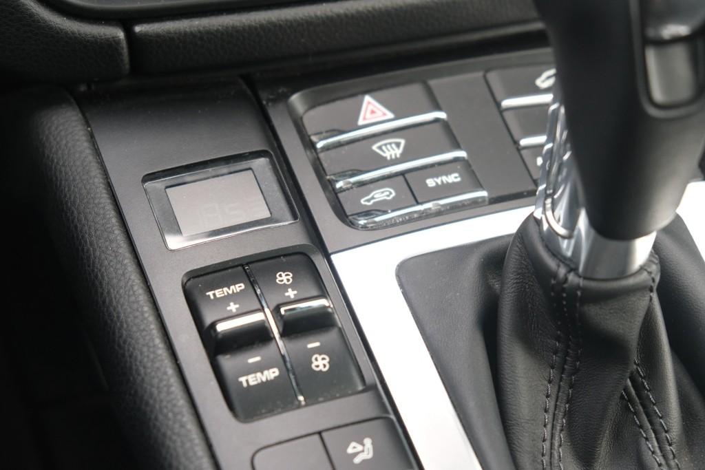 Porsche Macan 3.0 S 354pk PDK | Navi | App Connect | Panoramadak | Leder | Memory | Camera | Elektrische Achterklep | Sportuitlaat afbeelding 28