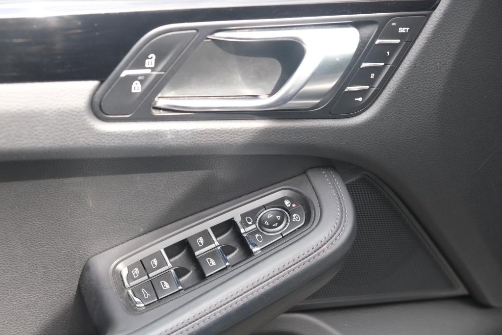 Porsche Macan 3.0 S 354pk PDK | Navi | App Connect | Panoramadak | Leder | Memory | Camera | Elektrische Achterklep | Sportuitlaat afbeelding 31