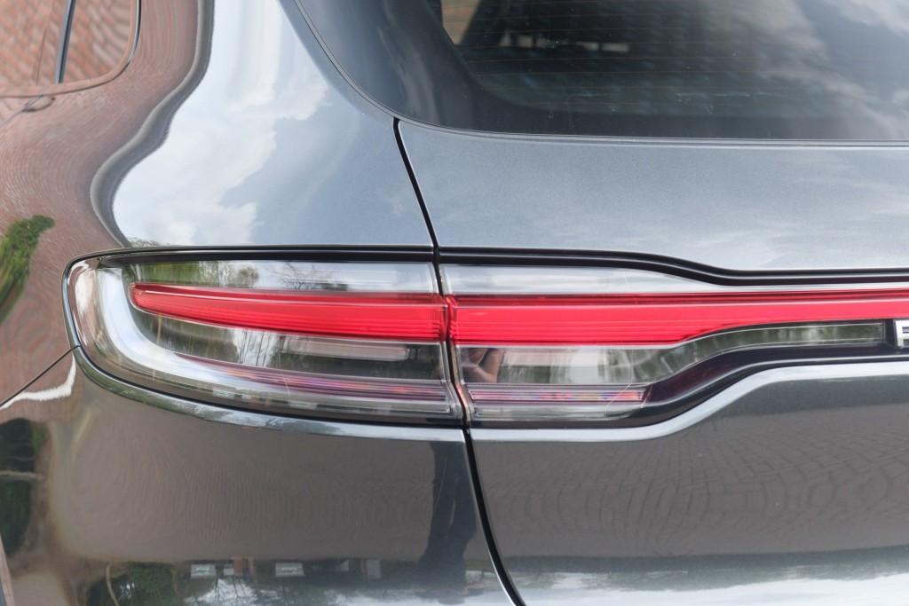 Porsche Macan 3.0 S 354pk PDK | Navi | App Connect | Panoramadak | Leder | Memory | Camera | Elektrische Achterklep | Sportuitlaat afbeelding 36