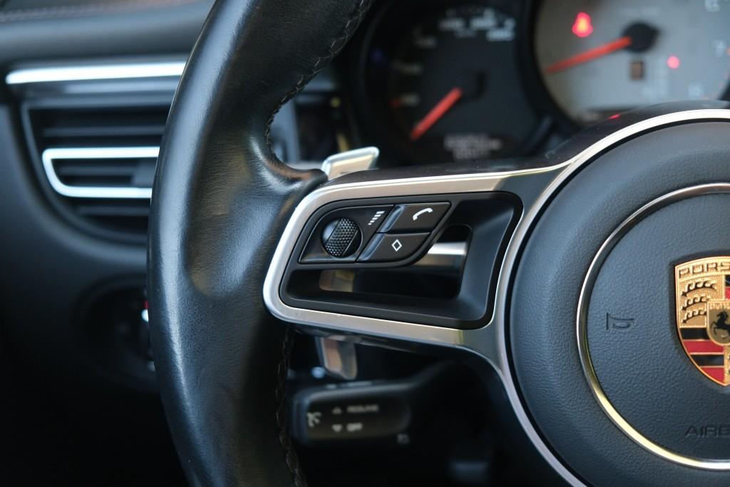 Porsche Macan 3.0 S 354pk PDK | Navi | App Connect | Panoramadak | Leder | Memory | Camera | Elektrische Achterklep | Sportuitlaat afbeelding 10