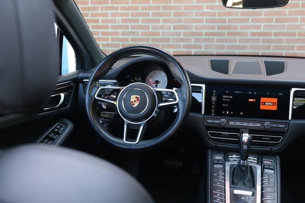 Porsche Macan 3.0 S 354pk PDK | Navi | App Connect | Panoramadak | Leder | Memory | Camera | Elektrische Achterklep | Sportuitlaat afbeelding 15