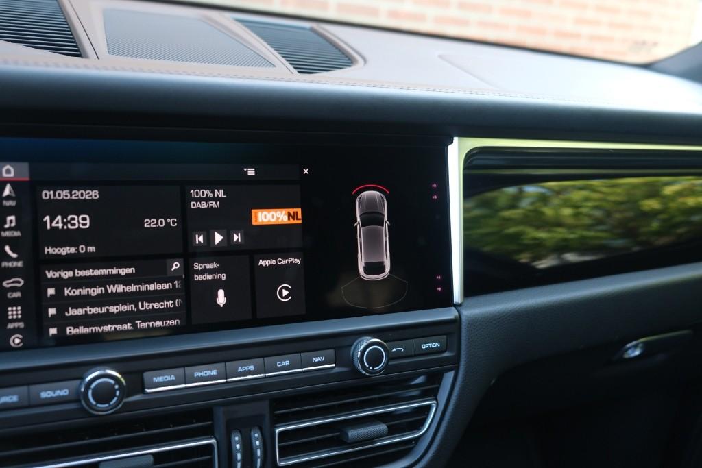 Porsche Macan 3.0 S 354pk PDK | Navi | App Connect | Panoramadak | Leder | Memory | Camera | Elektrische Achterklep | Sportuitlaat afbeelding 23