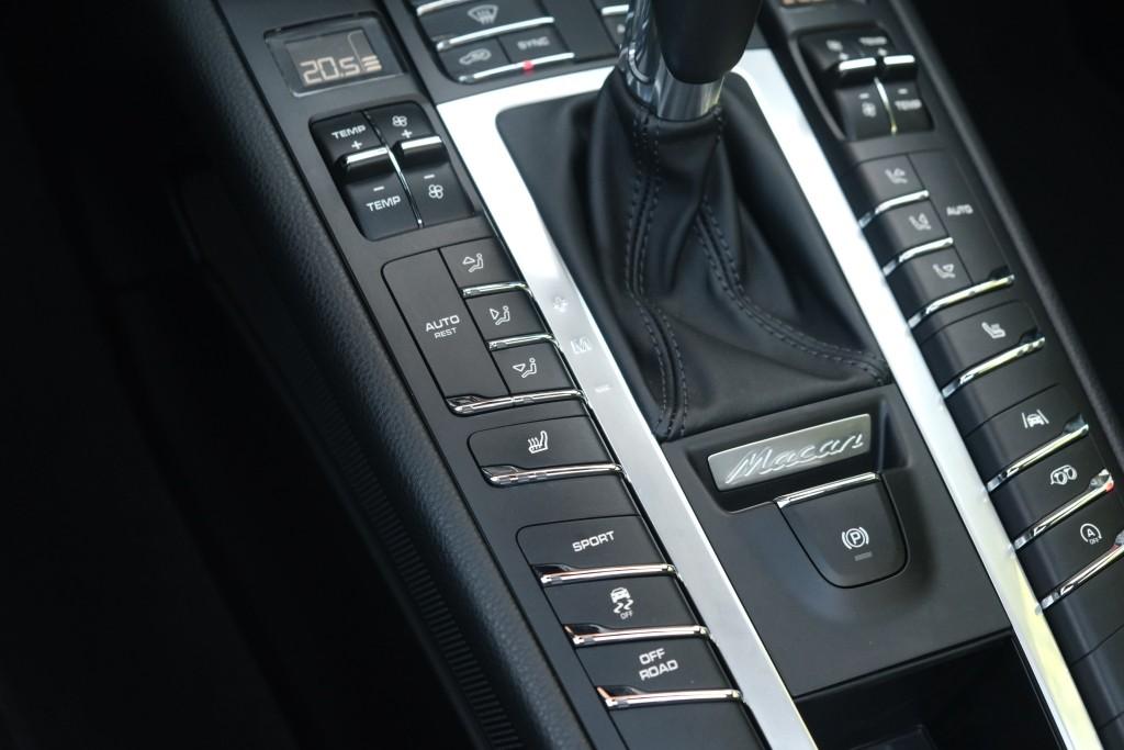 Porsche Macan 3.0 S 354pk PDK | Navi | App Connect | Panoramadak | Leder | Memory | Camera | Elektrische Achterklep | Sportuitlaat afbeelding 26