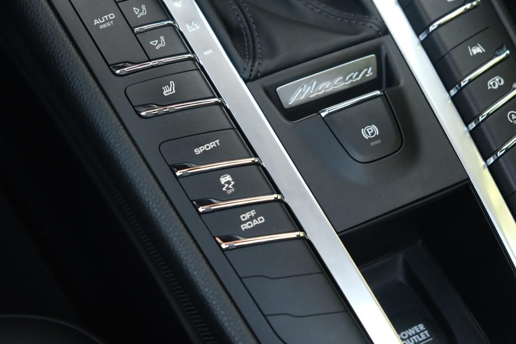 Porsche Macan 3.0 S 354pk PDK | Navi | App Connect | Panoramadak | Leder | Memory | Camera | Elektrische Achterklep | Sportuitlaat afbeelding 29
