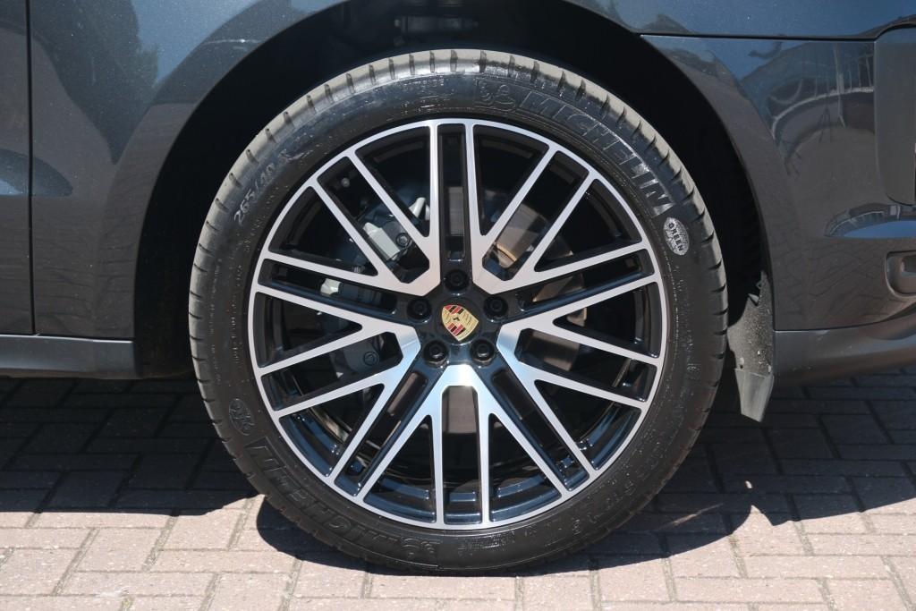 Porsche Macan 3.0 S 354pk PDK | Navi | App Connect | Panoramadak | Leder | Memory | Camera | Elektrische Achterklep | Sportuitlaat afbeelding 37