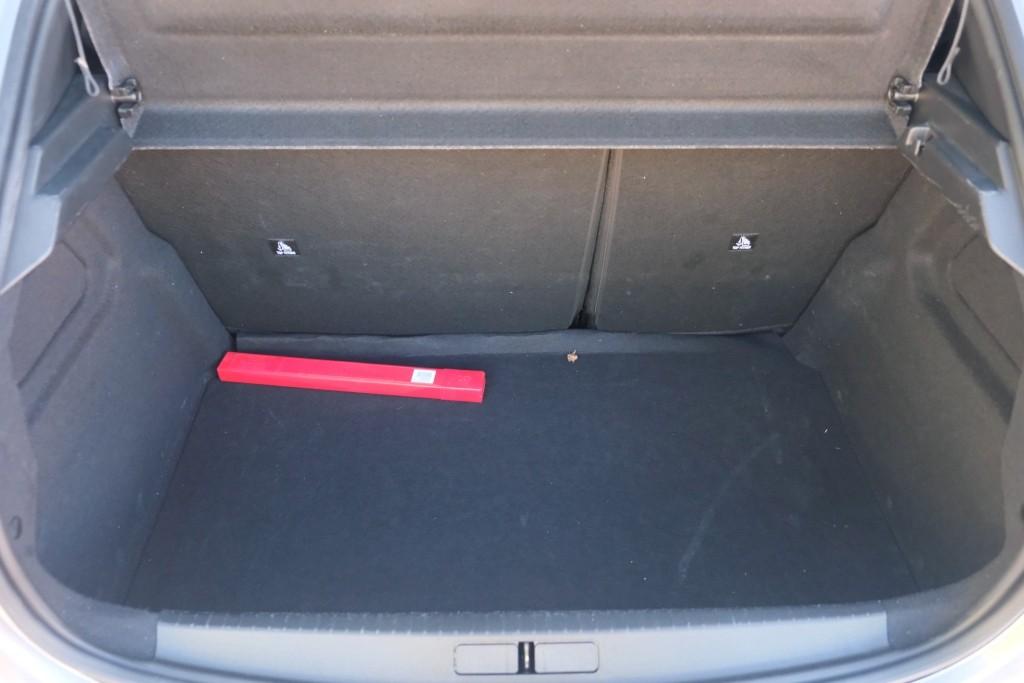 Peugeot 208 1.2 PureTech 100pk Allure | Navi | App Connect | Climate | Cruise | Camera | Dodehoek | PDC afbeelding 33