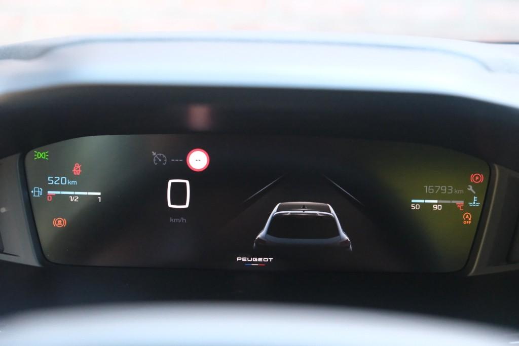 Peugeot 208 1.2 PureTech 100pk Allure | Navi | App Connect | Climate | Cruise | Camera | Dodehoek | PDC afbeelding 12