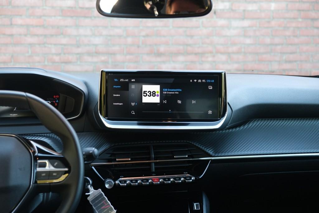 Peugeot 208 1.2 PureTech 100pk Allure | Navi | App Connect | Climate | Cruise | Camera | Dodehoek | PDC afbeelding 16