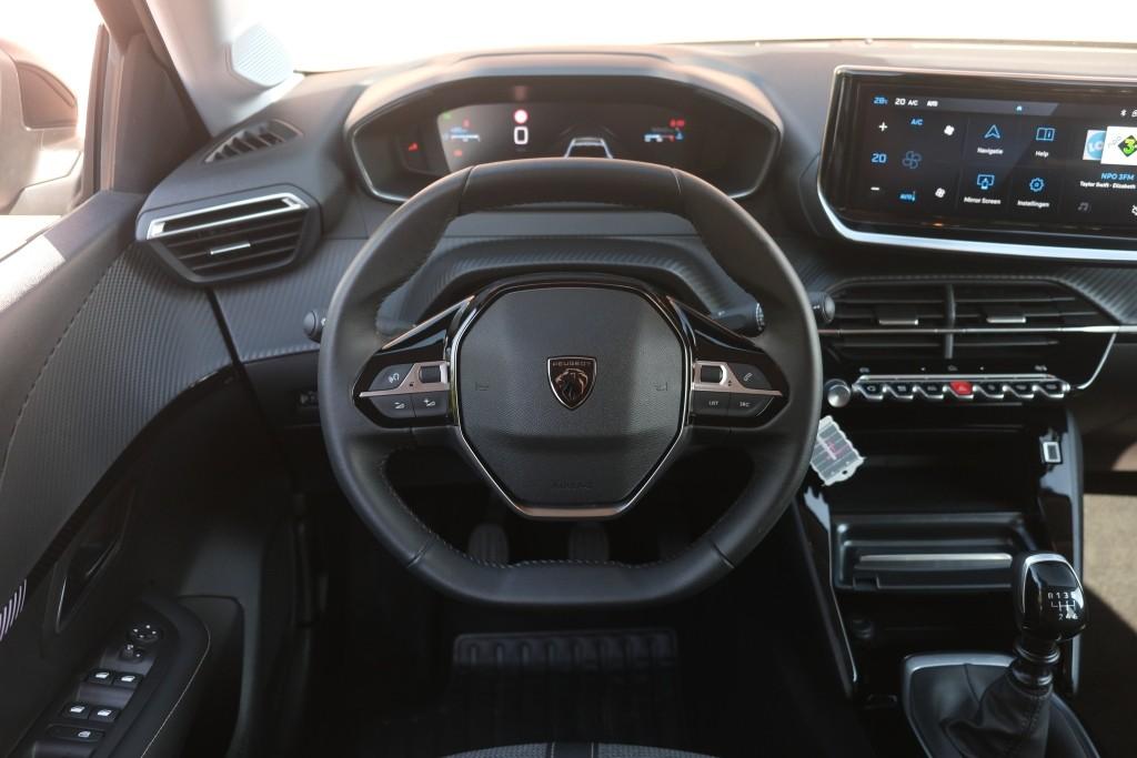 Peugeot 208 1.2 PureTech 100pk Allure | Navi | App Connect | Climate | Cruise | Camera | Dodehoek | PDC afbeelding 12